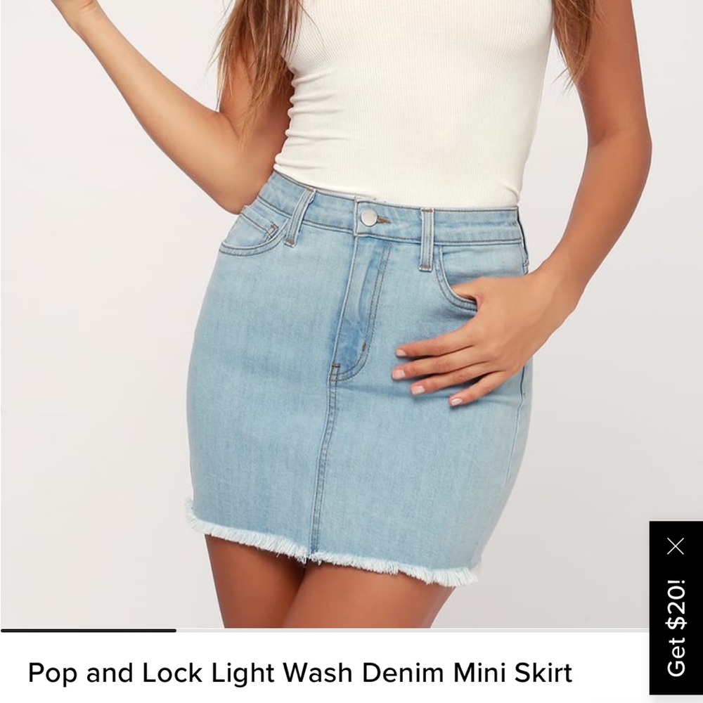 Lulu’s Light Wash Denim Mini Skirt Small